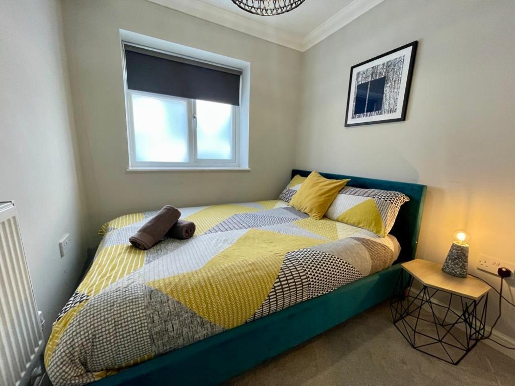 Stylish Modern Two Bedroom Apartment With Garden Cardiff Ngoại thất bức ảnh